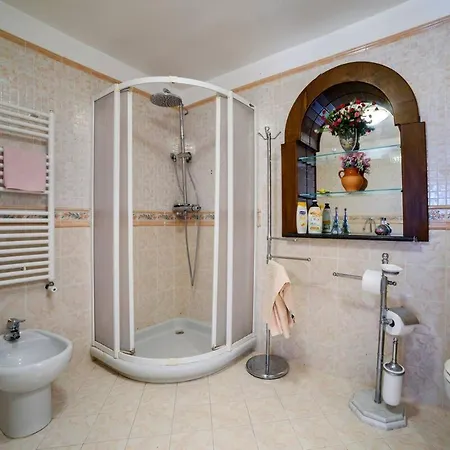 Apartamento Casa Vacanze Civale Con Jacuzzi E Parcheggio