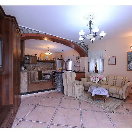 Casa Vacanze Civale Con Jacuzzi E Parcheggio