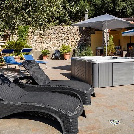 Casa Vacanze Civale Con Jacuzzi E Parcheggio